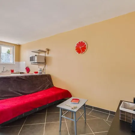 Serene Farmhouse In With Boules Court Holiday home *