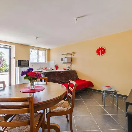 Serene Farmhouse In With Boules Court